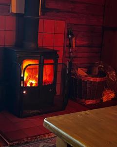 2 Bed Lodge - Sleeps 4 - Pets - Parking - Wifi