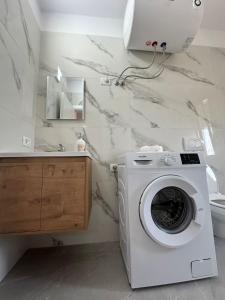 Toni Apartments Durres