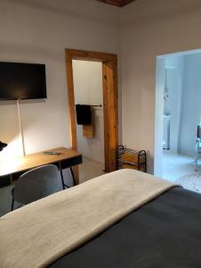 Charming Cottage in Prime Location