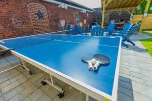 Jennifers Chic Modern 1st Floor Apt Private Patio