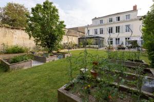B&B / Chambres d'hotes H de Surgeres : photos des chambres