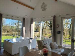 Maisons de vacances Gites & SPA du bien-etre : photos des chambres