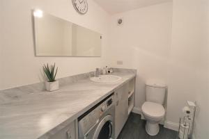 5 bed and 3 bath house in London