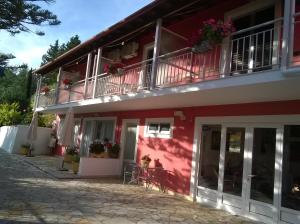 Skevoulis Studios