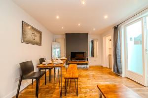 Beautiful 1 Bedroom Flat Next to Beach Sleep 3