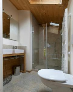 Chalets Family Chalet 5 bdr 5 bath Games Room Jacuzzi : photos des chambres