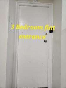 OceanNest-3 Bedroom Apartment free parking, EV 22kW