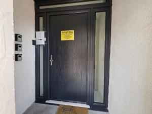 OceanNest-3 Bedroom Apartment free parking, EV 22kW