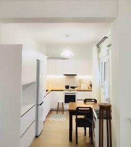 Center Athensnew and fully equipped 2 bedrooms 82 sqm big sea view apt close to Acropoli with Lift