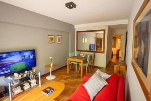 ¡Cerca de Rural + Embajada EEUU y con genial WiFi!