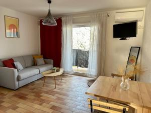 Appartements Studio Cocoon Air conditioning, balcony & lake access : photos des chambres