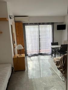 Studio center - close to beaches