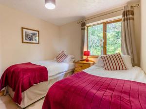 3 bed in Worcester CC037