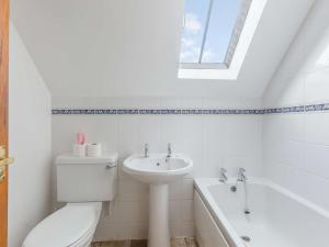 3 bed in Worcester CC037