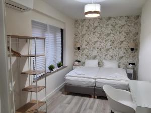 City Center location 2BR apartment near Station!