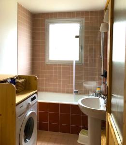 Appartements Appartement de charme a 250m de la plage : photos des chambres