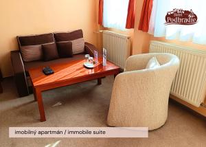 Twin Room - Disability Access room in Hotel Podhradie