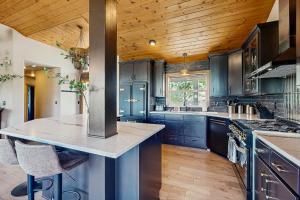 Pioneer Mountain Retreat