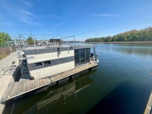 Dom na wodzie , Morgan