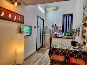 Hanoian Traditional Stay - City view - Old Quarter