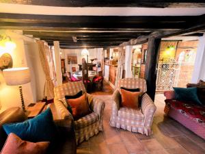 4 Bed in Godshill IC034