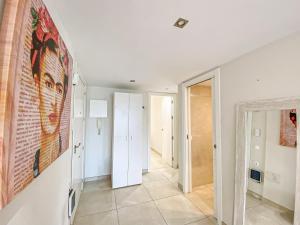 Lovely 2 Bedroom Apartment with Garage in Puerto Banus