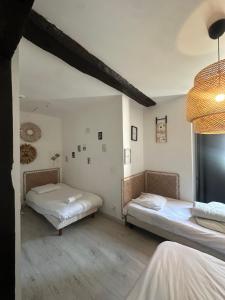 Appartements Maison boheme centre ville avec parking : photos des chambres