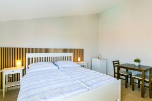 Pinia - Room S6 - MPolo