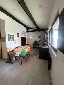 Appartements Maison boheme centre ville avec parking : photos des chambres