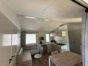 Campings CAMPING PLEIN SOLEIL : Bungalow Deluxe 