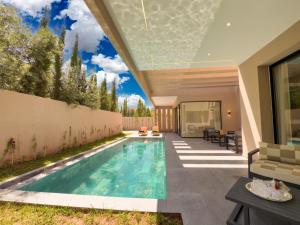 VILLA DE LUXE à Marrakech, GOLF, Piscine, 10 min du centre