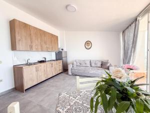 Lungomare Beachfront Apartments