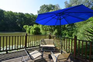 Chalet avec piscine privée et lac à Sos