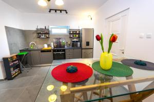 Green Haven Holiday House Near Drniš