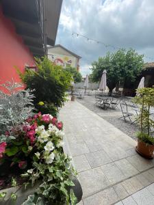 Il cortile da Tania