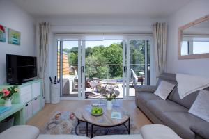 Lapwing 2, The Cove, Waterfront Apartment