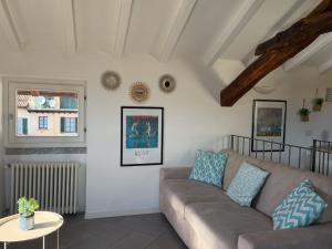 Skyway apartment with private lake view terrace