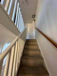 Guest room in shared house - Watford