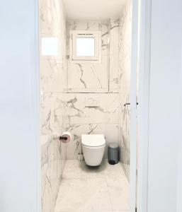 Appartements Fourside Deluxe Apartments in Le Bourget : Chambre Triple Classique