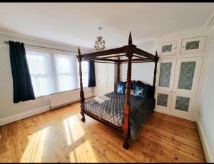 Bridgerton House Gravesends Finest 5 - Bedroom Period Home Grand Elegant