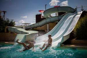 Campings Camping Domaine le Quercy : photos des chambres