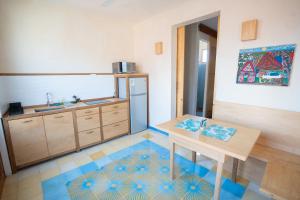 Domus Santa Barbara Apartments with Pool