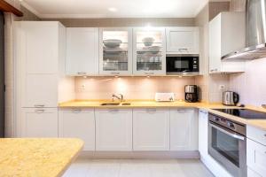 Luxury & Spacious 3 Bedroom Apartment with Pool, Victoria Residences, Vilamoura