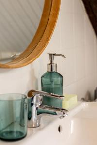 Appartements Agreable studio sous les toits - Parking - WiFi : photos des chambres