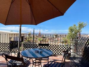 Cozy 3BR House in Centro Terrace Parish View