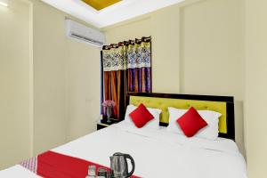 Hotel O Ap Royal Rooms