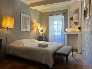 Villas Maison de village avec piscine : photos des chambres