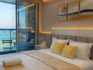 Studio Sea View Apartment at Gold Coast PIK by MYsweethome