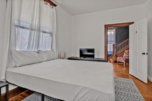 Private Room in Cozy Shared Home