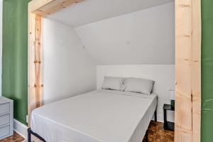 Private Room in Cozy Shared Home
